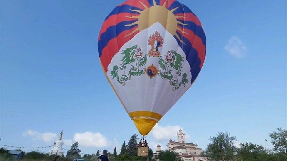 Tibetan flag balloon