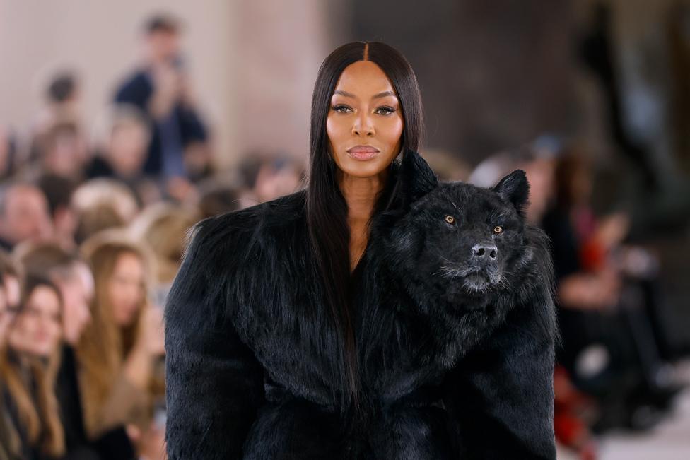 Naomi Campbell walks the runway during the Schiaparelli Haute Couture Spring Summer 2023 show as part of Paris Fashion Week on January 23, 2023 in Paris, France.