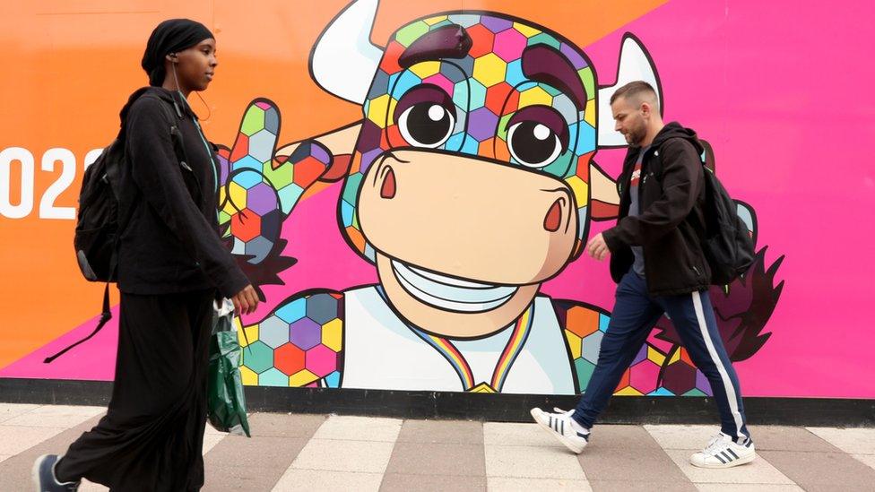 Two people in Birmingham during the Commonwealth Games