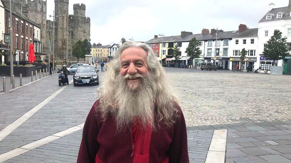 Phil Wyman arFaes Caernarfon