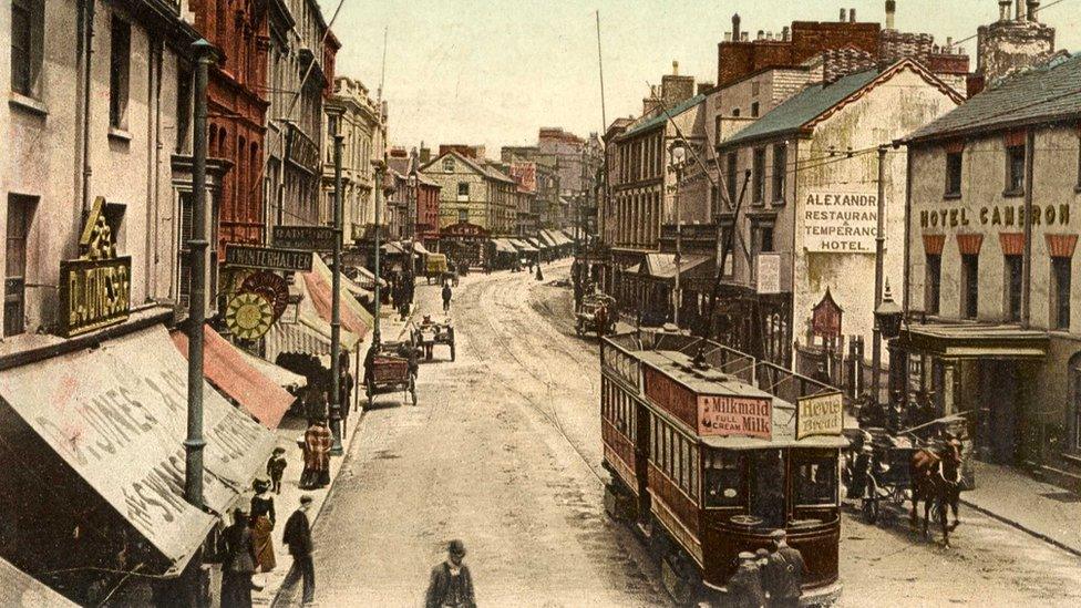 The High Street as it looked with the original awnings - a new project aims to reinstall awnings