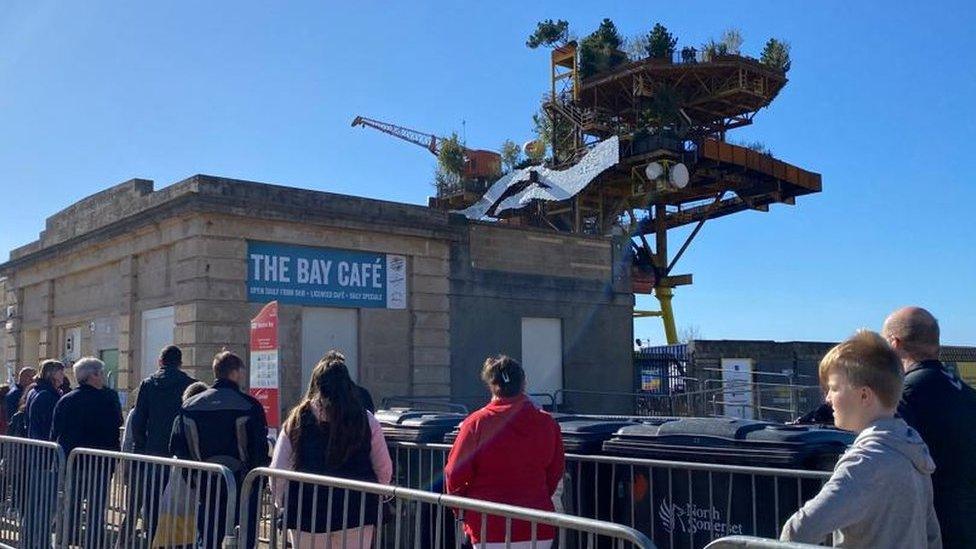 Queues for the See Monster attraction