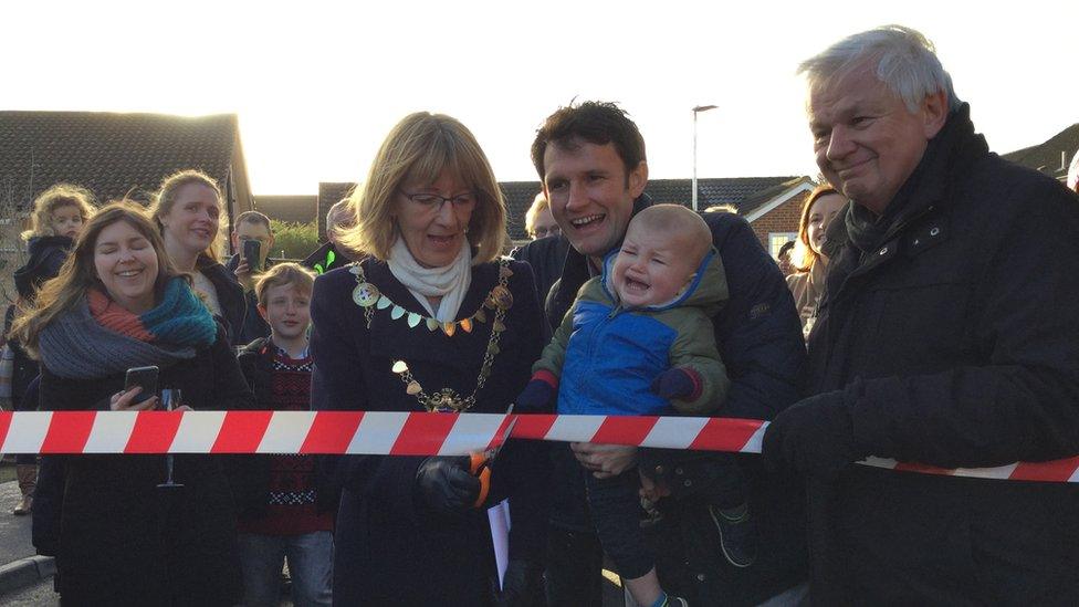 Mayor of St Albans Frances Leonard cuts the ribbon