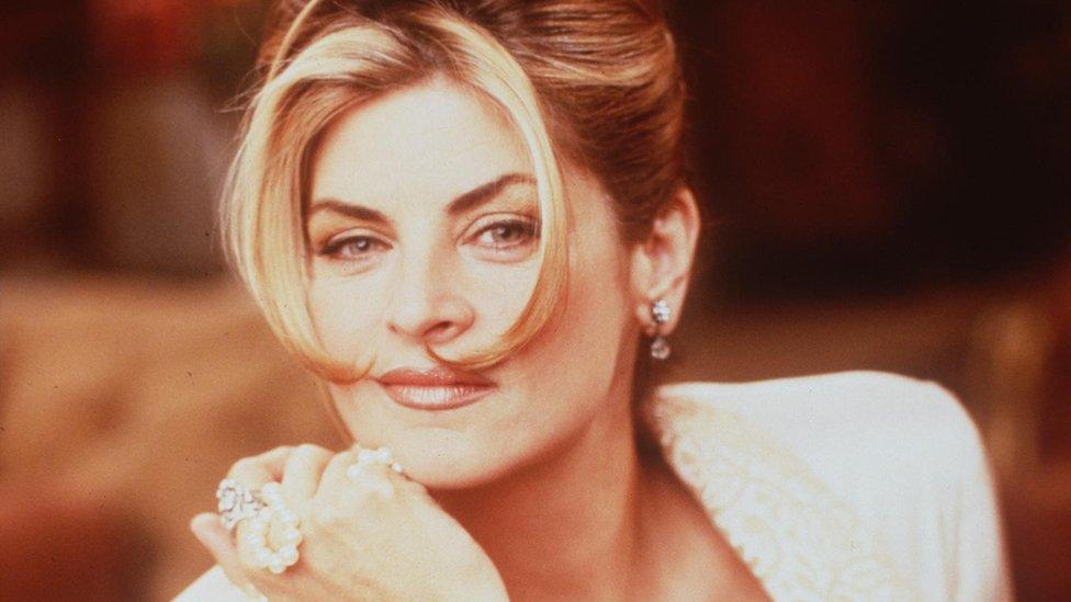 She later starred in another TV sitcom, Veronica's Closet