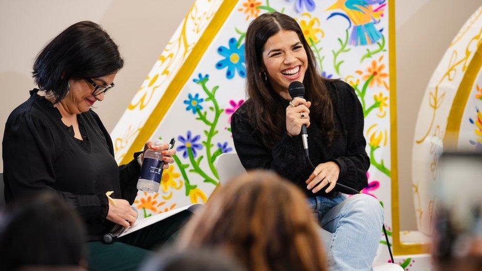 America Ferrera in a Poderistas community event