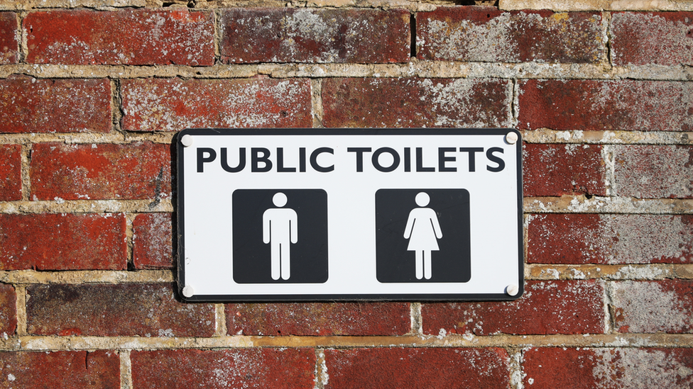 Southend seafront toilets plan could cost £700K, says council - BBC News