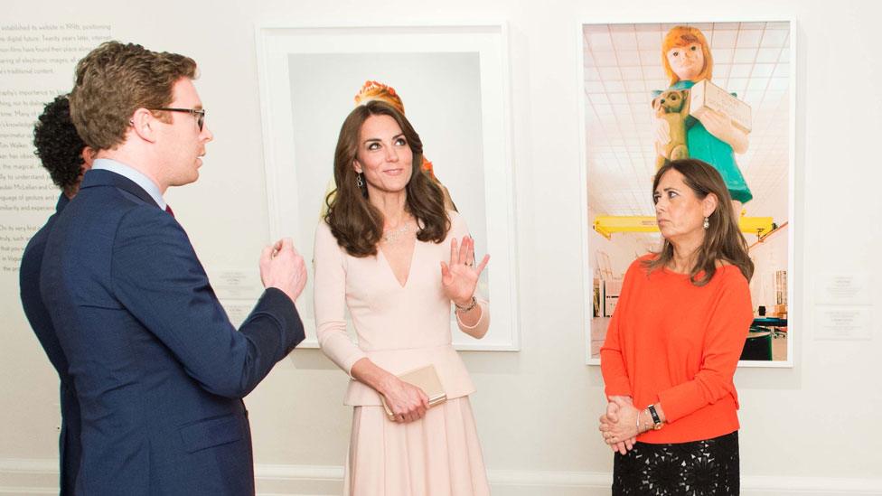 Shulman showing the Duchess of Cambridge around the Vogue exhibition at the National Portrait Gallery