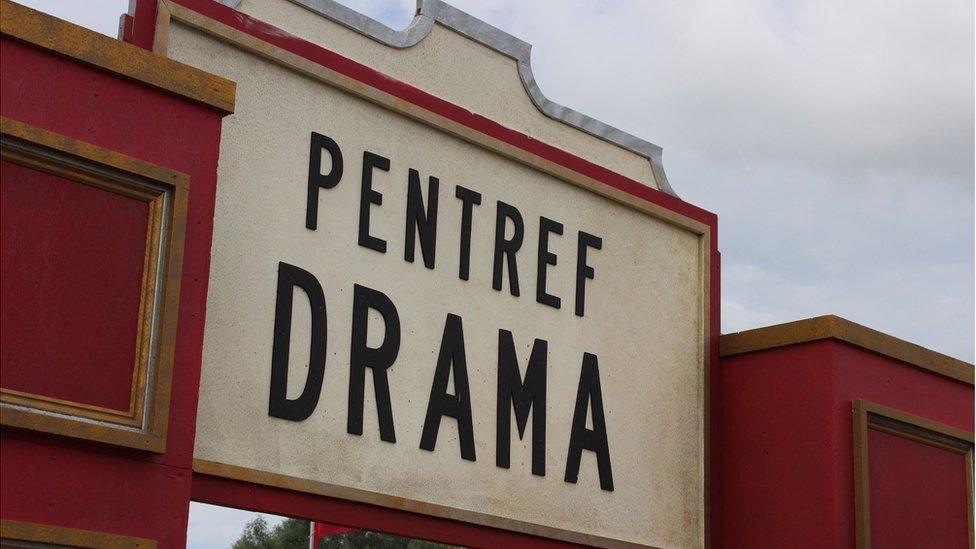 Y Pentref Drama