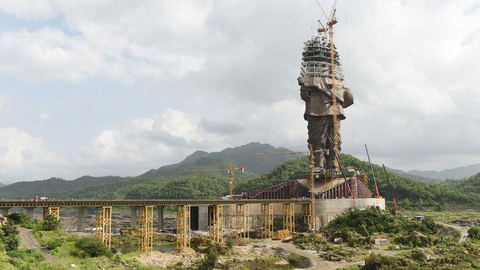 A 182m (600ft) high tribute to Sardar Vallabhbhai Patel under construction in Gujarat state.