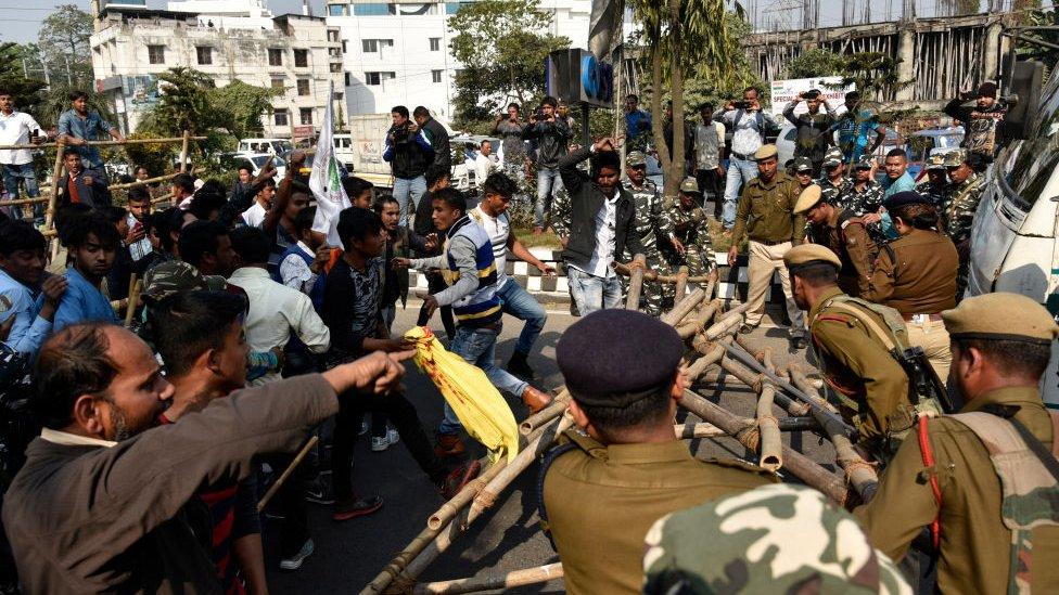 Activists of Krishak Mukti Sangram Samiti (KMSS), Asom Jatiyatabadi Yuba Chatra Parishad (AJYCP) and several other indigenous organizations staging protest in front of the Janata Bhawan in Dispur, Guwahati, Assam, India in against the Citizenship (Amendment) Bill, 2016 on Wednesday, Jan 9, 2019.