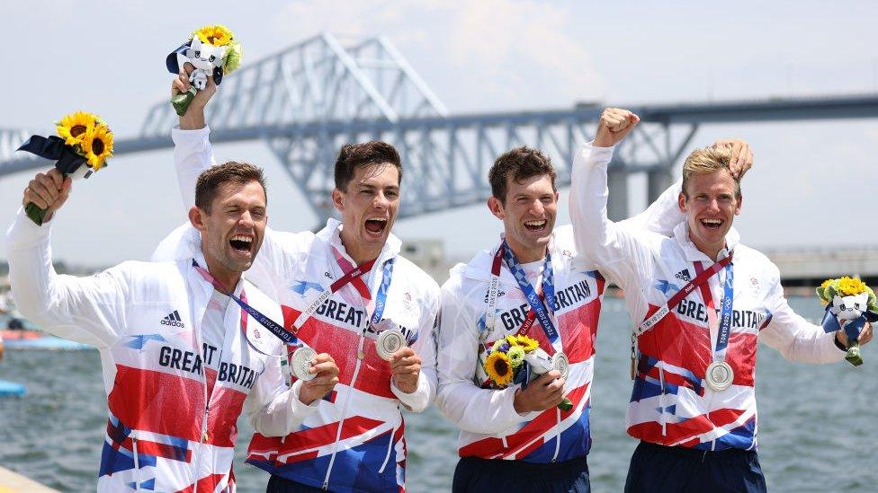 mens-rowing-silver