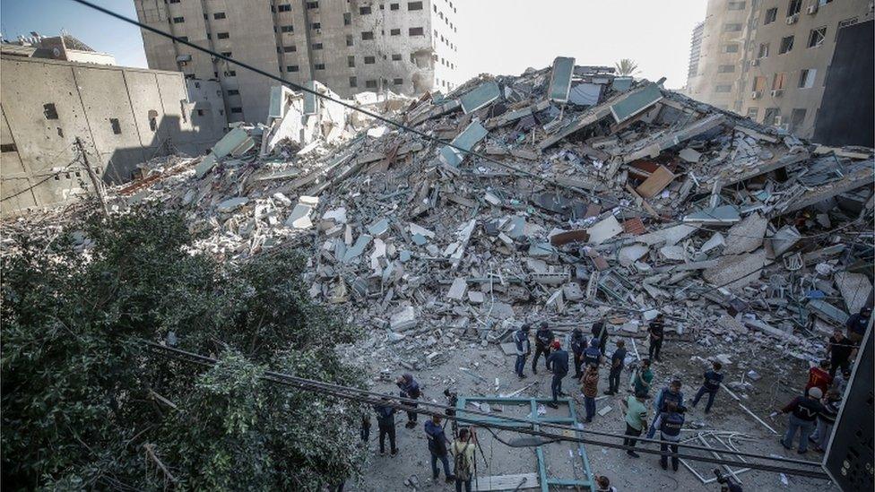 The al-Jalaa tower in ruins after an Israeli air strike