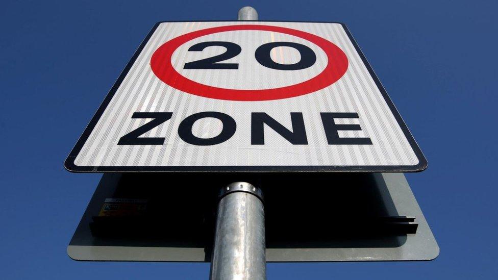 20mph sign