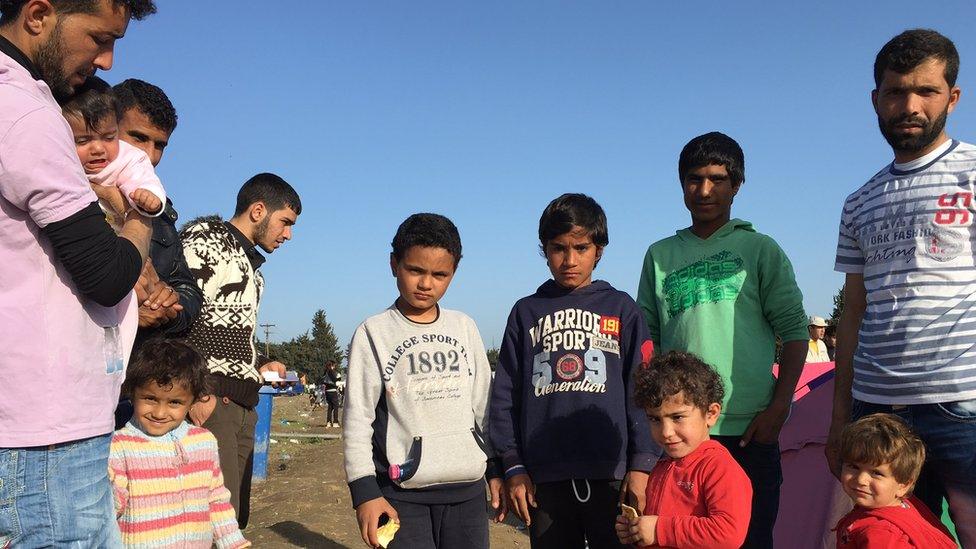 Members of a Syrian family of 28 waiting seven days to leave Idomeni migrant camp (March 2016)