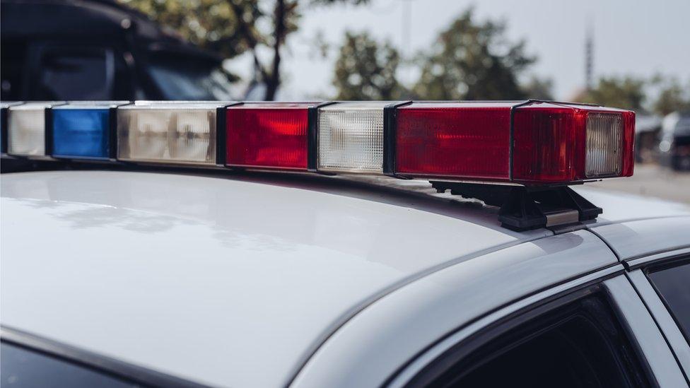 Emergency lights on a US police car