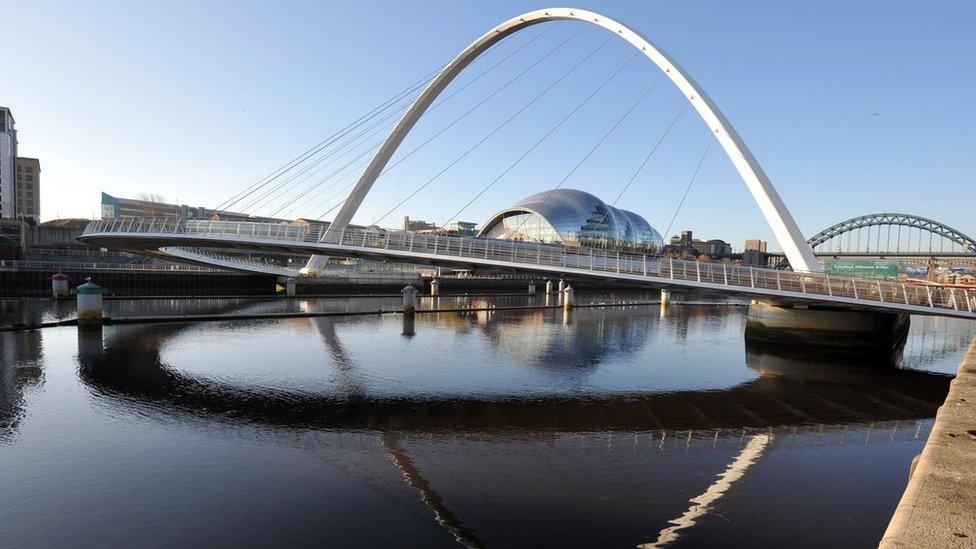 Gateshead Millennium Bridge