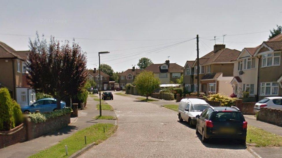 Wimborne Avenue, Earlswood