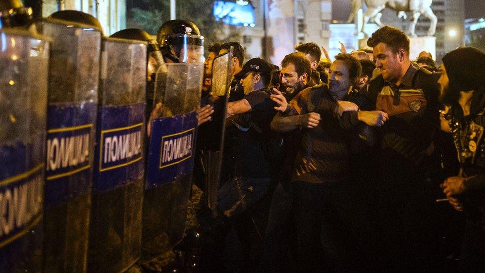 Macedonian protesters clash with riot police