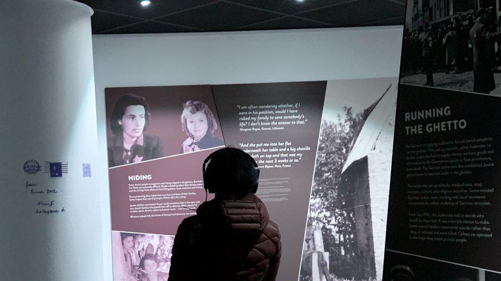 A visitors in a museum