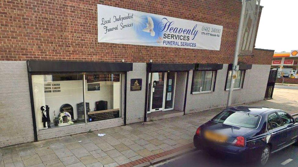 Heavenly Services, Hull