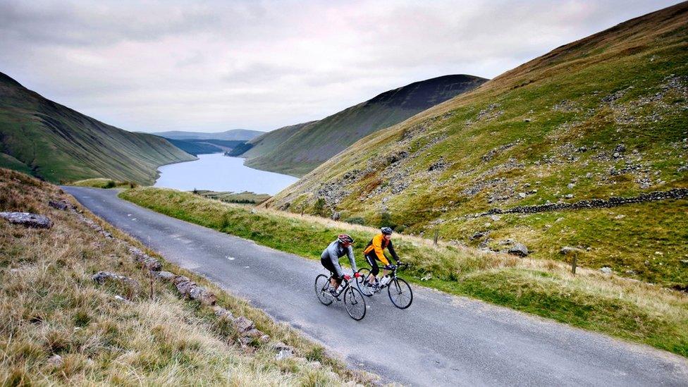 Cyclists in the Scottish Borders