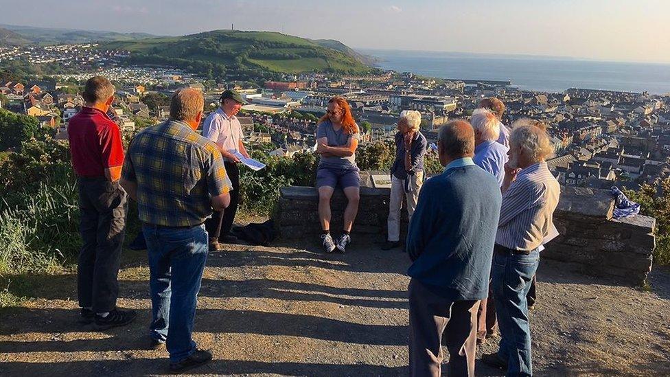 Visitors to Parc Natur Penglais near Aberystwyth