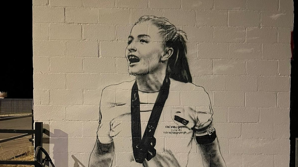 Mural of Leah Williamson