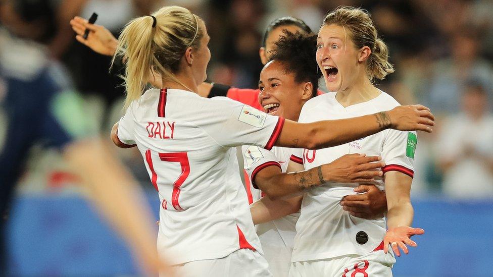 England-players-celebrate-japan-v-england-fifa-world-cup.