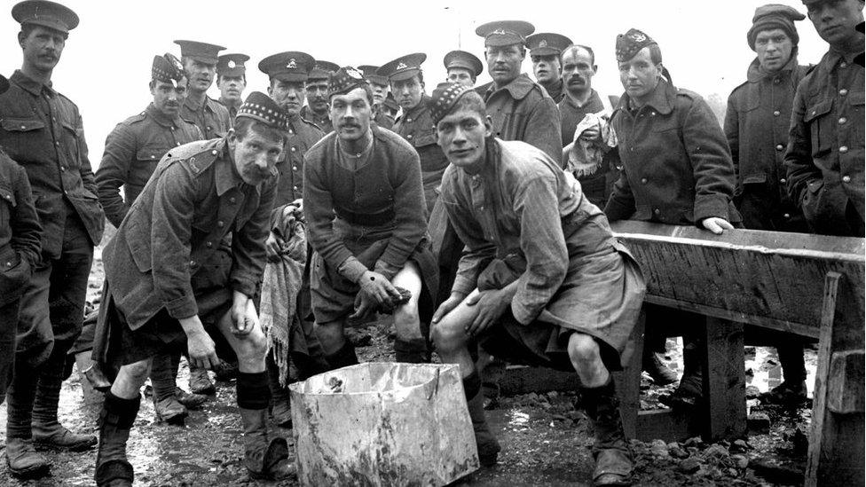 World War I, Scottish soldiers doing the washing up on the French front, 1914.