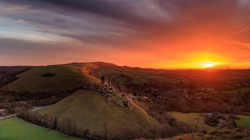 WEDNESDAY - Corfe Castle