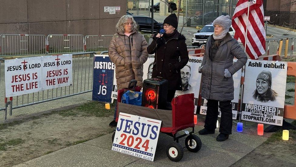 Protesters outside the Washington DC Central Jail