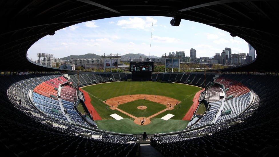 General view of LG Twins and Doosan Bears preseason game at Jamsil Baseball Stadium on April 21, 2020