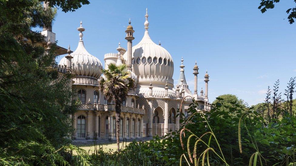 Royal Pavilion Gardens, New Road, Brighton, East Sussex