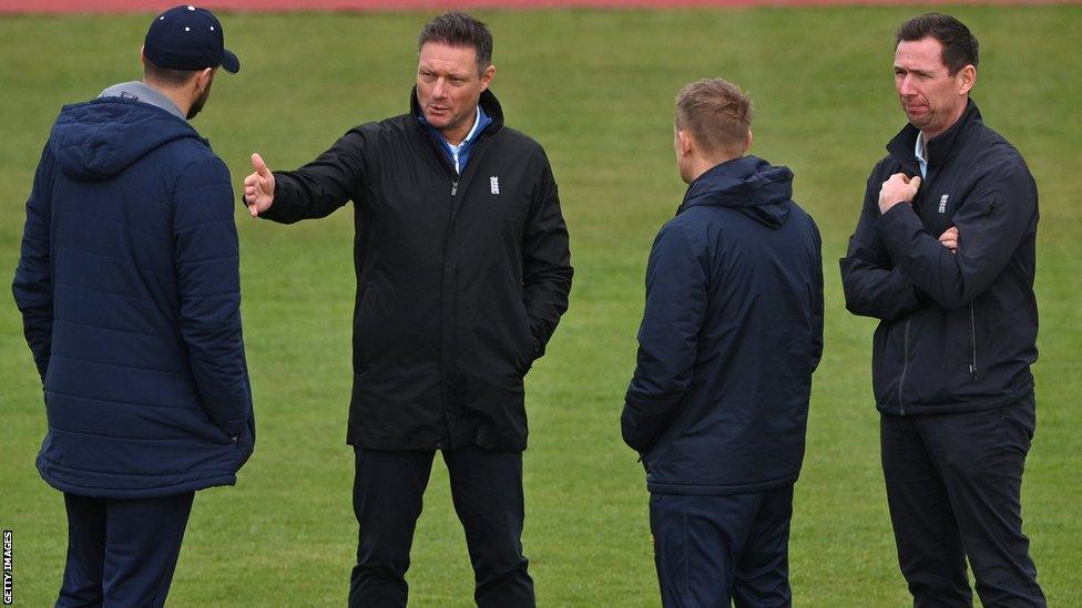 Captains and umpires in discussions at Chester-le-Street