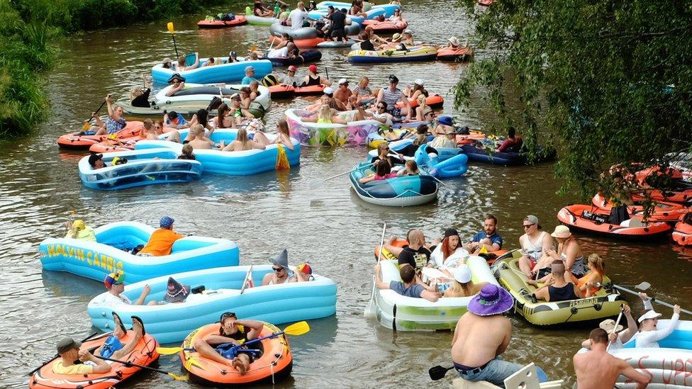 Kaljakellunta (beer floating) on the Vantaa River in Finland 2015