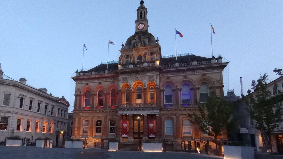 Ipswich Cornhill at night