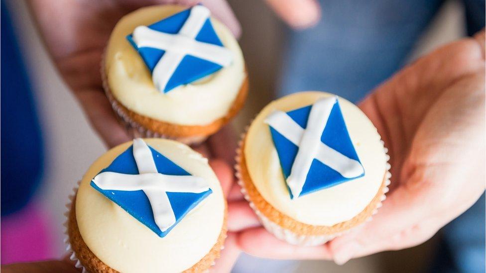 Saltire cupcakes