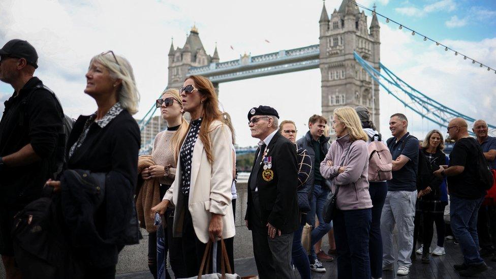 People queuing to see the Queen lying in state