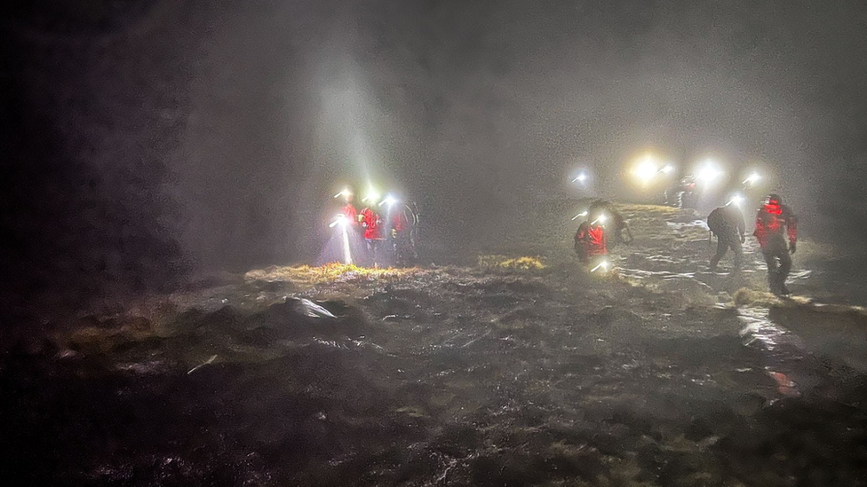 LAMRT battled "very challenging" conditions to find the two people who got stuck on the Fairfield Horseshoe route