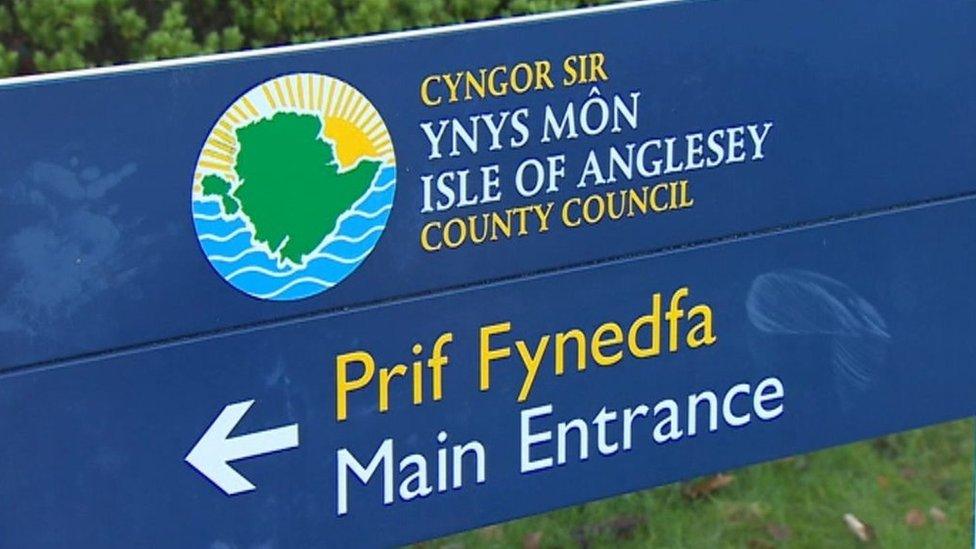 Cyngor Ynys Mon