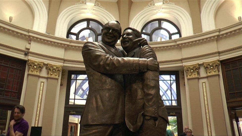 Bronze statue of Eric Morecambe and Ernie Wise