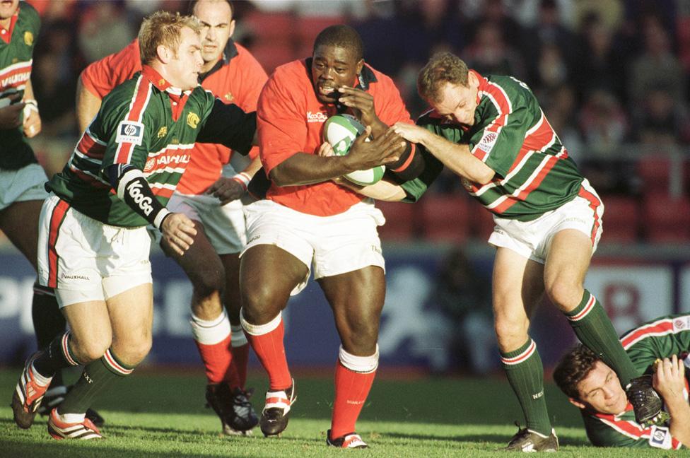 Martyn Madden in action for Llanelli during a Heineken Cup tie with Leicester Tigers in 2001