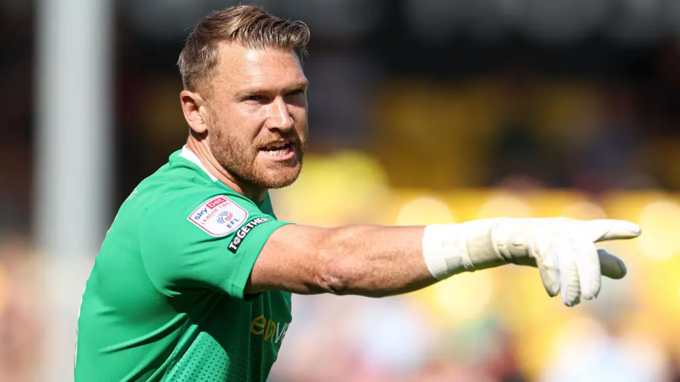 Harrogate Town goalkeeper Mark Oxley sign new two-year contract with the club