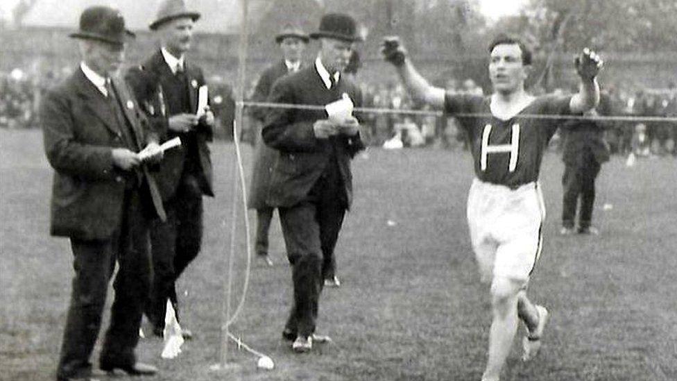 Arthur Brailsford wins the Hallam Chase in 1926