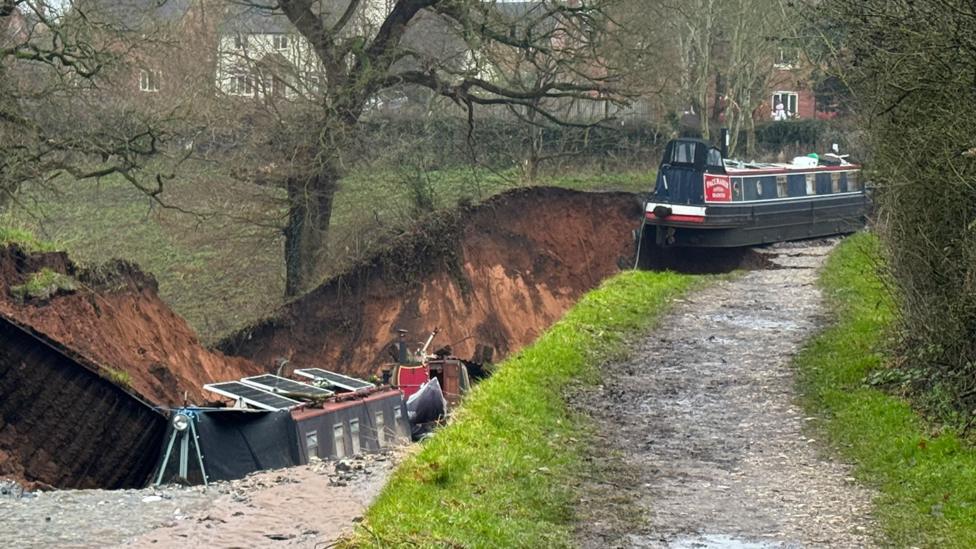 Boaters stranded at Christmas after Whitchurch collapse on Llangollen ...