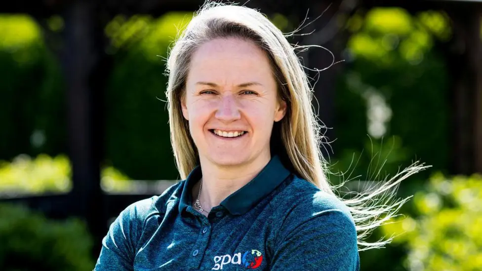 Begley pide «positividad» en la fusión de los juegos gaélicos