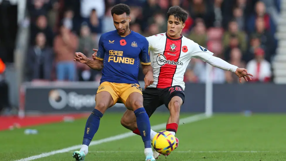 Larios del Southampton se marcha cedido al Real Zaragoza