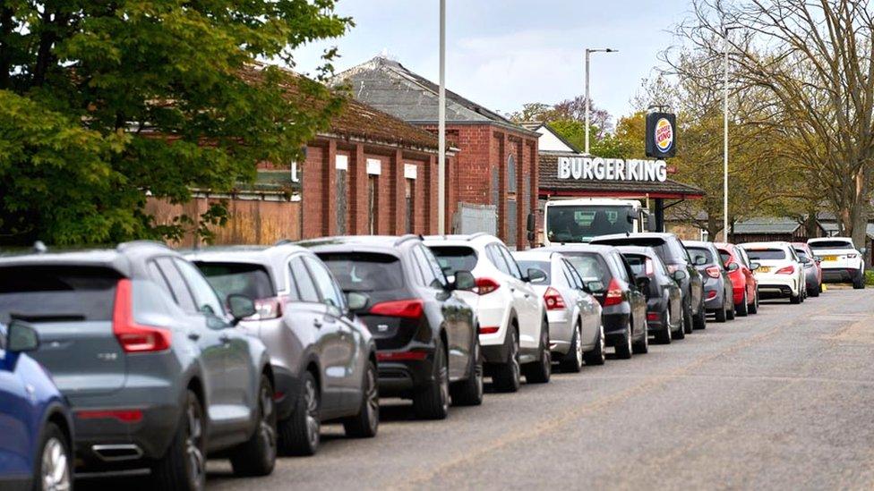 Queue at Burger King in Elgin