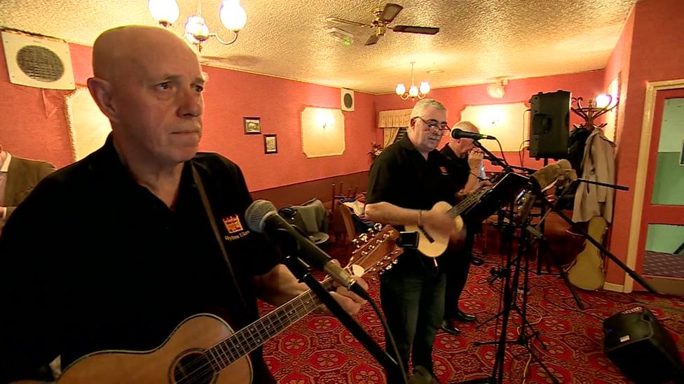 Ukelele playing at the Hylton Castle Working Men's Club