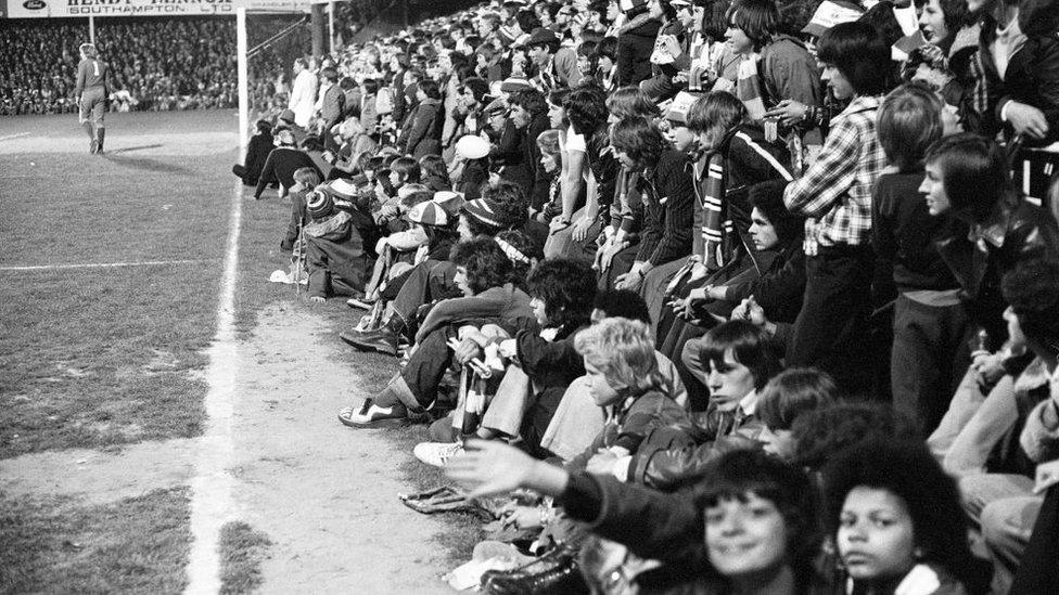 Fans at The Dell